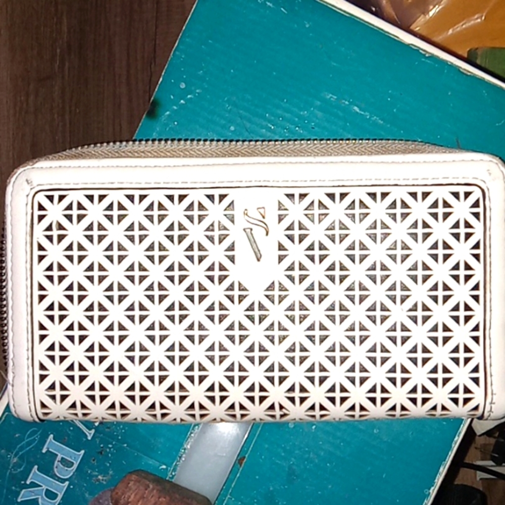Simply Vera by Vera Wang wallet